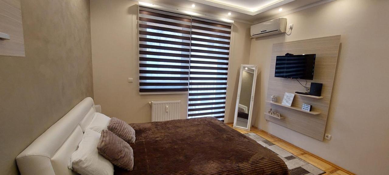 Apartman Studio Niki Subotica Exterior foto
